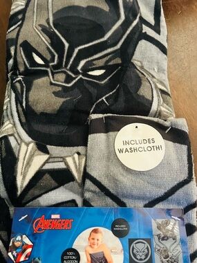 Set of 2. Marvel Avengers Black Panther 2 Towels + 2 Washcloths - Black & Gray